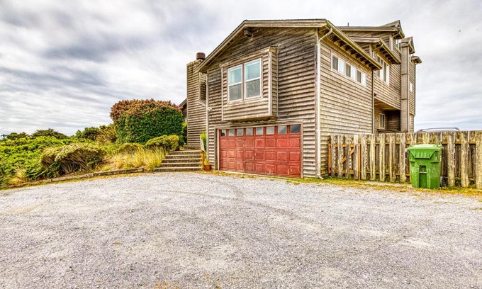 Bandon House | A Bandon Retreat