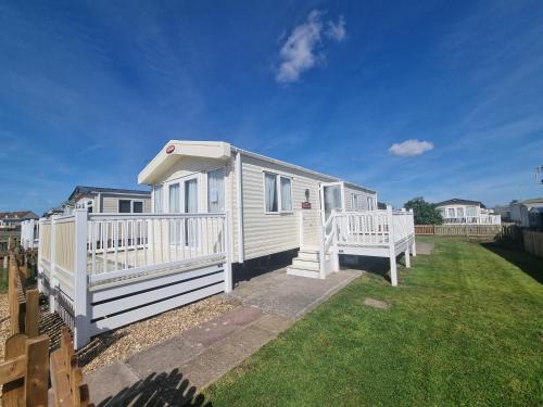 Burnham-on-Sea Other | A beautiful 4 birth - 714 Unity Beach Holiday Resort Unity 2 pets stay free