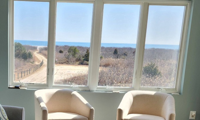 Southend Condo | A beautiful beachfront property stunning views of the beach, and Atlantic City.