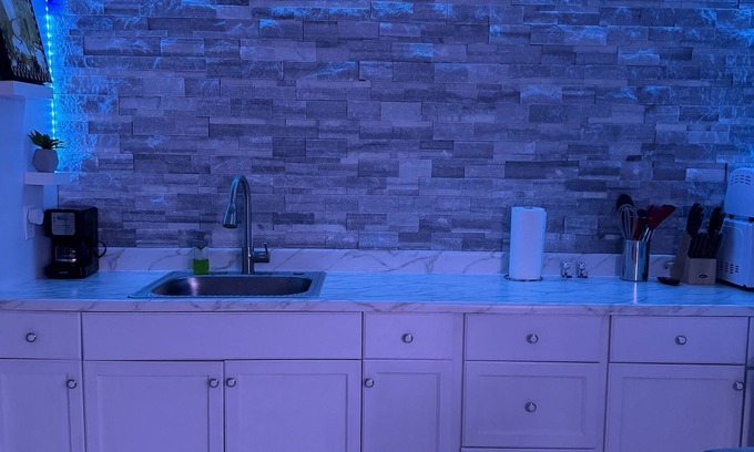 Warm Mineral Springs Apartment | A Beautiful - Cozy Studio by the Warm Mineral Springs Florida.