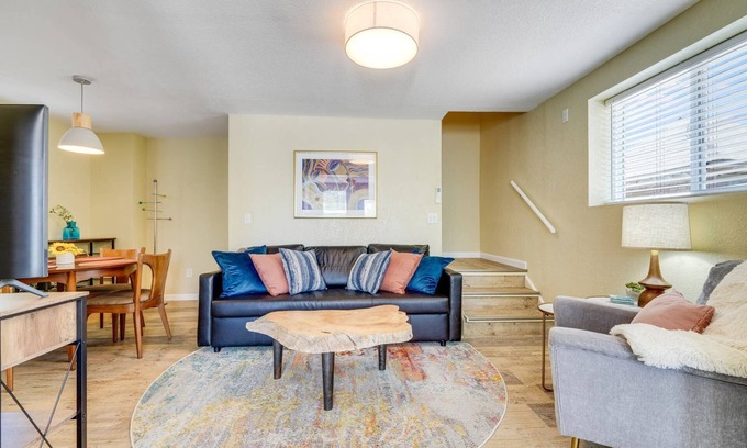 Florence Cottage | A Charming Cottage Retreat for Your Next Getaway! Pets with Fee