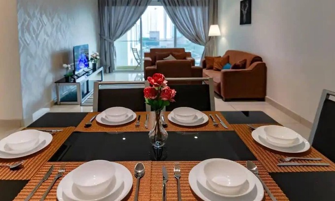 Taman Century Apartment | A Chic 3BR KSL Desplanade Residence, Free Parking