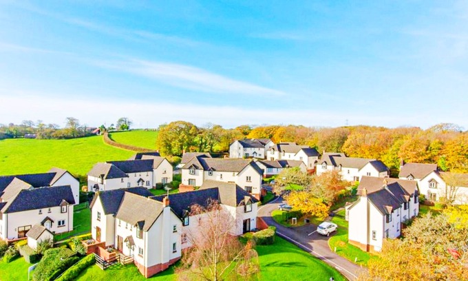 Newton Saint Petrock Condo | A Condo Resort With the Ideal English Getaway
