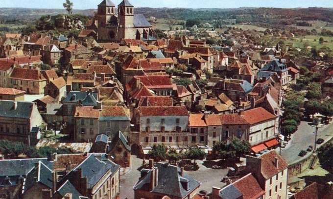 Gourdon House | A country retreat on the outskirts of our medieval town of Gourdon en Quercy