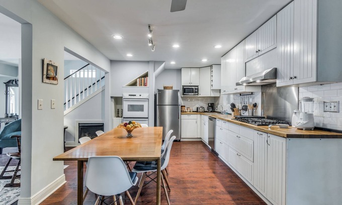 Terrell Heights House | A cozy, comfortable family getaway