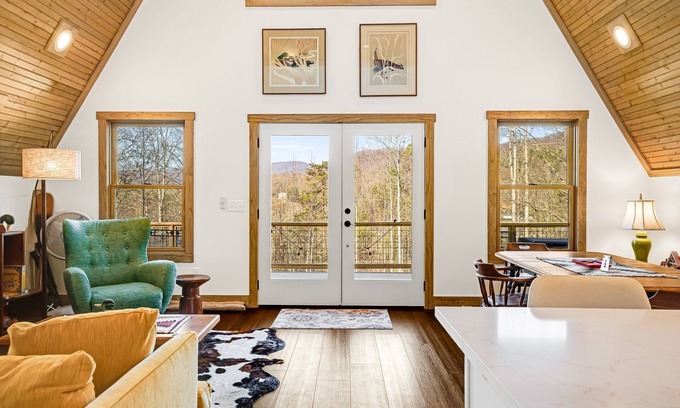 Marshall Cabin | A-Frame Cabin near Marshall and Asheville