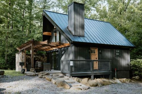 Pittman Center House | A-Frame Home - Cozy and Modern - Smoky Cottage