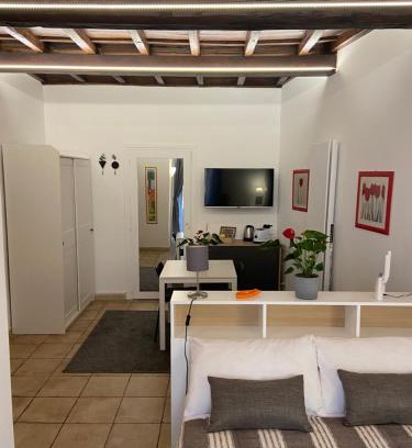 Roman Ghetto Apartment | A&G Calderari