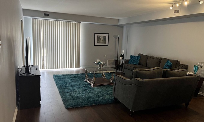 Elkins Park Apartment | A Great Location near Philadelphia 12 miles center city Philly