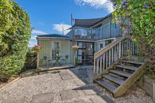 Onerahi House | A Hidden Gem - Whangarei Holiday Home