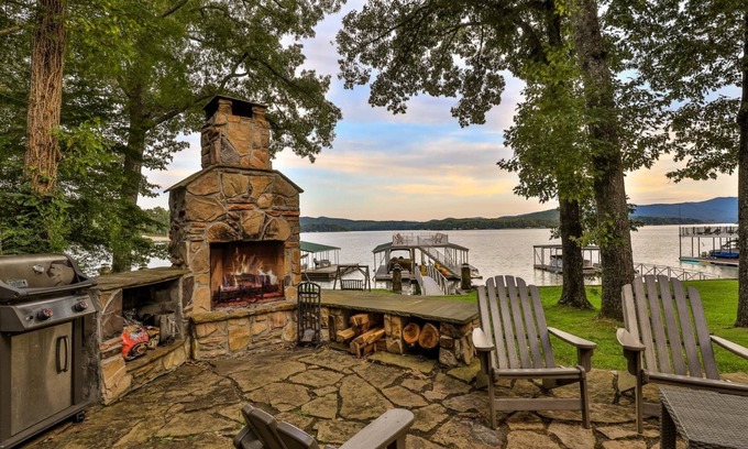 Morganton Cabin | A Lake Blue Ridge Cottage