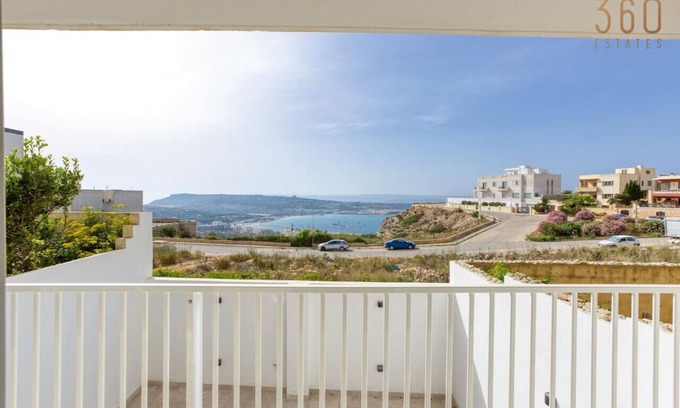 Mellieħa Heights Apartment | A large, fully equipped 2BR home in Mellieha