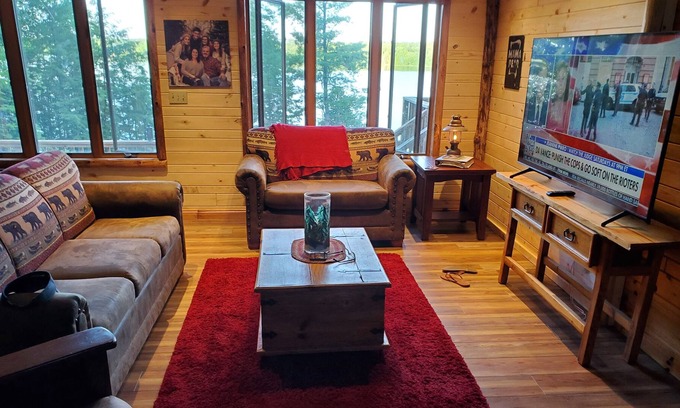 Winter House | A little piece of heaven in northern wisconsin
