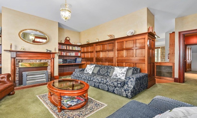 Launceston CBD Cottage | A little piece of Scotland in the Heart of Launceston