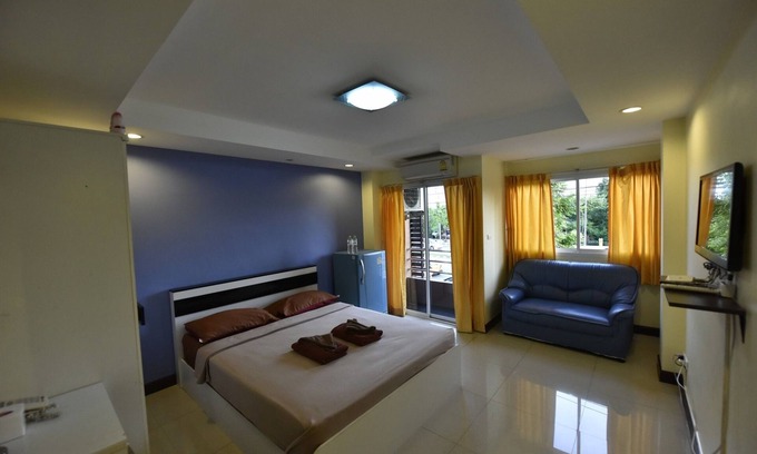 Khlong Thanon Hotel | A.M.Place