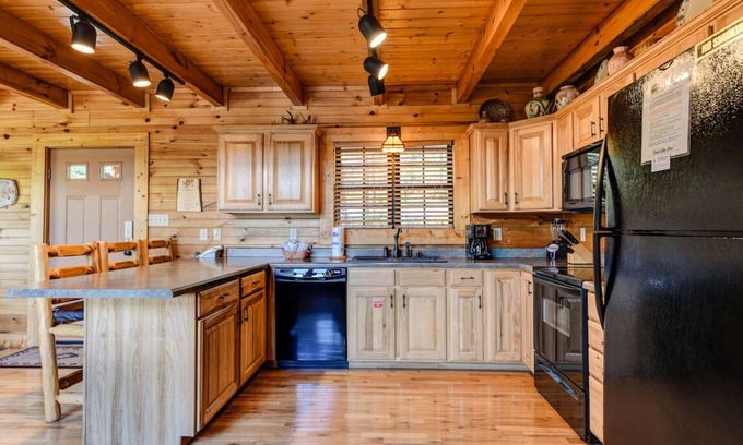 Townsend Cabin | A Majestic View III