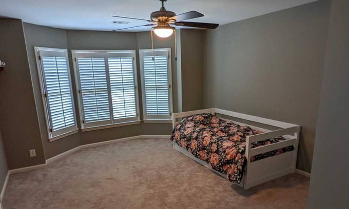 Alpharetta House | A nice clean house for your getaway