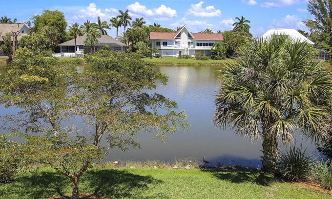 The Dunes House | A Peace of Heaven on Sanibel Island - Dunes Home Lakefront