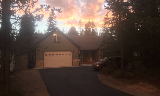 La Pine House | A Perfect Location to Get Away
