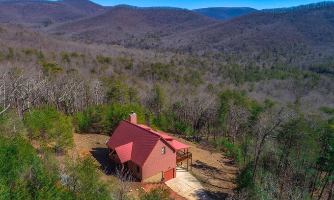 Ellijay Cabin | A perfect mountain view getaway