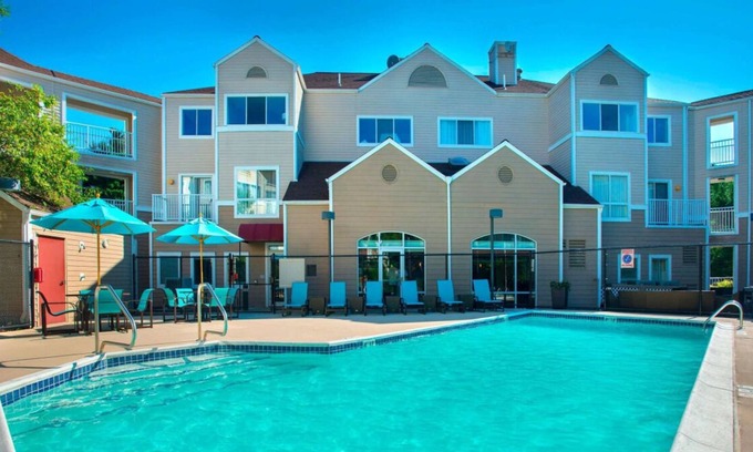 Westborough House | A Place You''ll Surely Enjoy! Free Parking, Onsite Pool, Pet-friendly Property