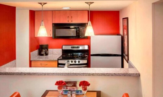 Westborough House | A Place You''ll Surely Enjoy! 3 Relaxing Units, Free Parking, Onsite Pool
