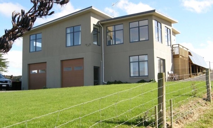 Riverton Apartment | A quiet relaxing place to stay