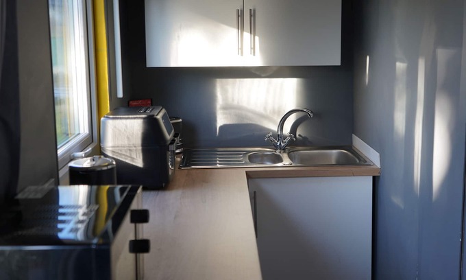 Broadwoodkelly Cabin | A quite spot in the centre of Devon