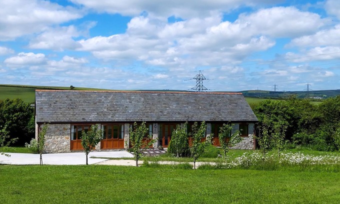 Chickerell Cottage | A rural retreat barn conversion, located close to the seaside town of Weymouth.