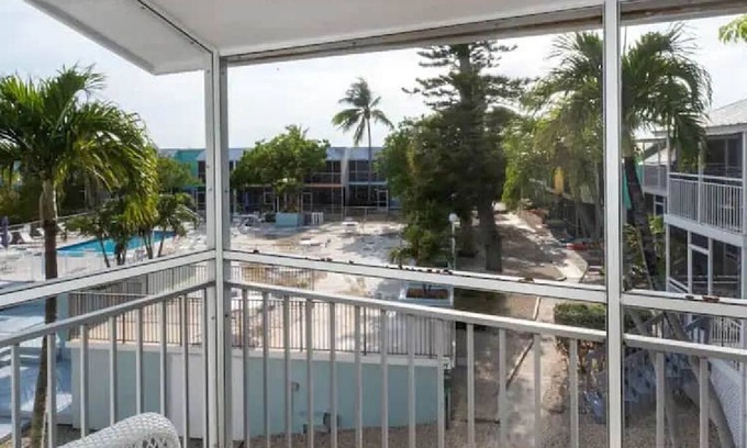 Key Largo Villa | A Slice of Paradise ~ Golf Cart & Heated Pools