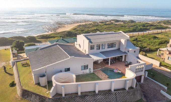 Port Alfred House | A-View-at-Kingfisher Port Alfred Guest Accommodation