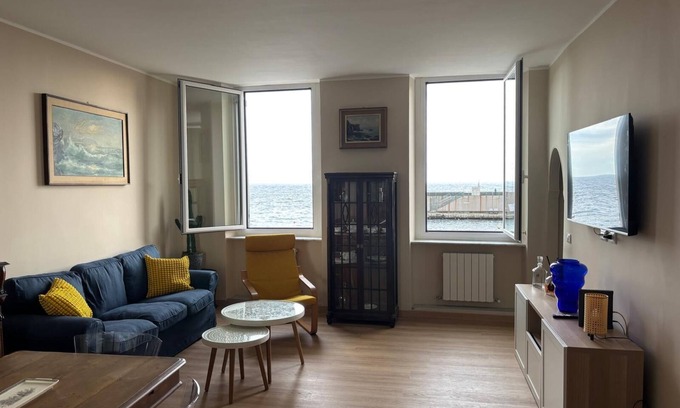 Nervi Apartment | A window to the sea - Beautiful apartment all renovated Nervi Genoa
