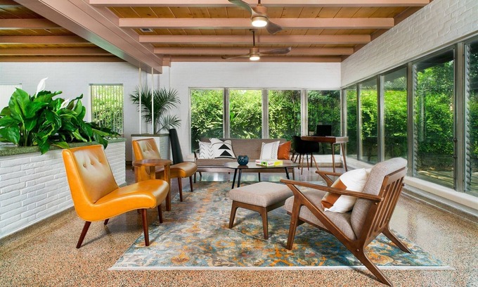 Mitte Cultural District House | A Wonderful Time Events, Mid Century Modern Historic Palm Blvd