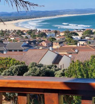 Wavecrest Bed & Breakfast | A1 Kynaston Guest House bed and breakfast or self catering