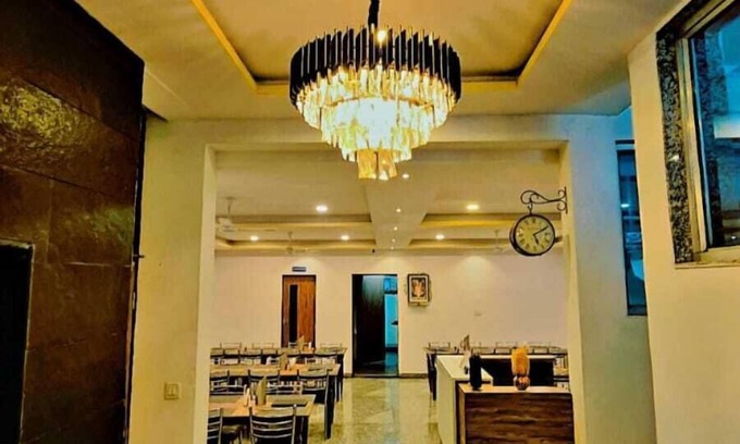 Udaipur District Hotel | Aangan Palace