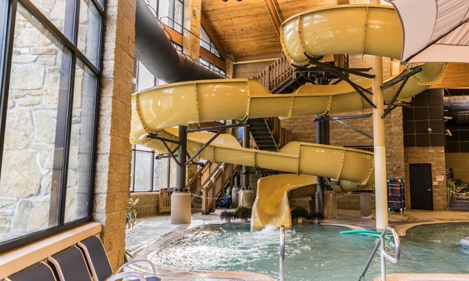 Nashville Hotel | Abe Martin Lodge & Cabins
