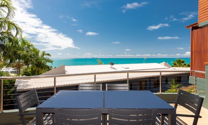 Airlie Beach Apartment | Absolute Airlie