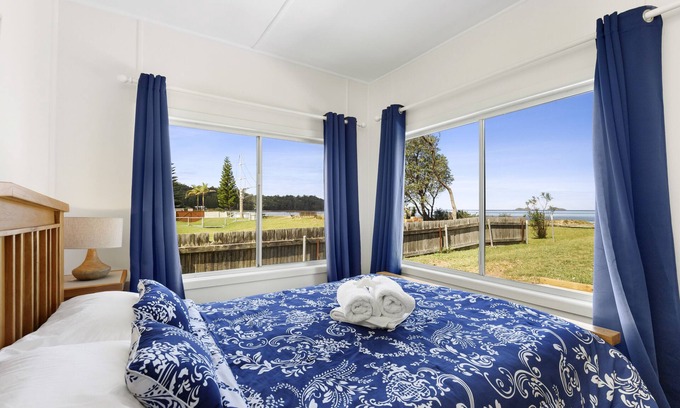 Long Beach House | Absolute Beachfront Long Beach -The Beach Is Your Backyard Pet Friendly