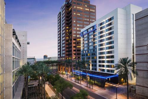 Downtown Phoenix Hotel | AC Hotel by Marriott Phoenix Downtown