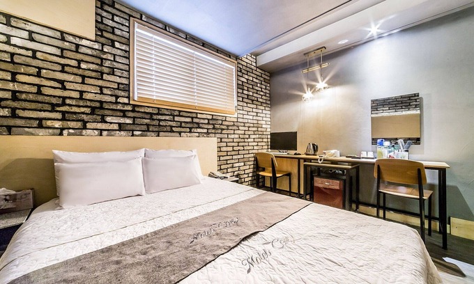 Chunggok-tong Hotel | Achasan Station Cozy