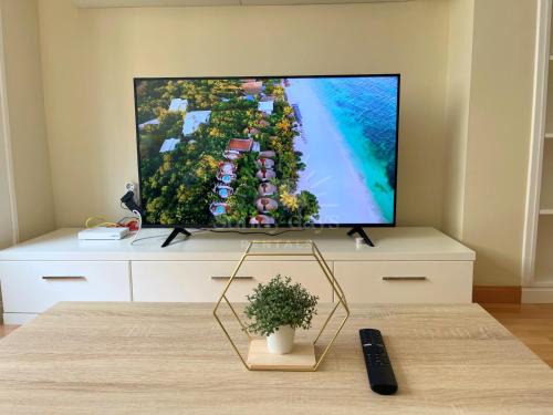Almeria Apartment | Acogedor Apartamento a 30 metros de la playa - Wifi - SmartTv