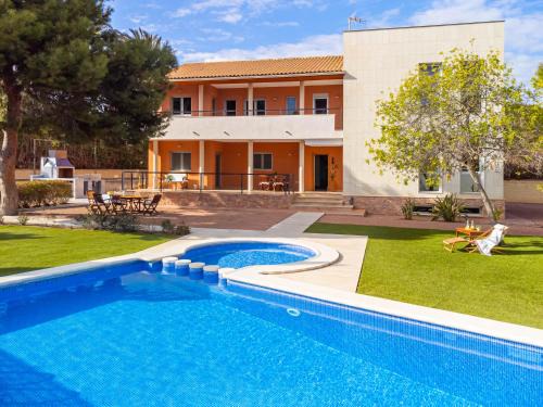 Alicante Villa | Acogedora Villa en Alicante con piscina & barbacoa