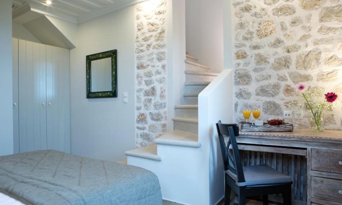 Tsoukaladhes Villa | Acquaterra Villas