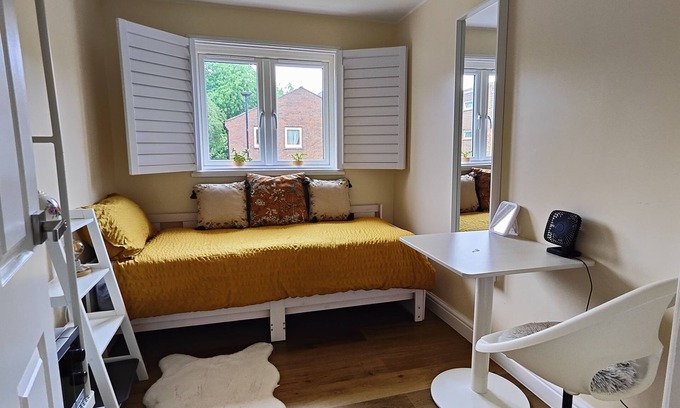 Canning Town House | Adel's House
