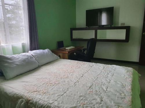 Baguio Apartment | Adelle's Transient, spacious 3-bedroom homestay