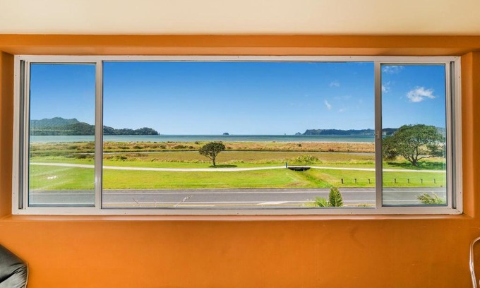 Whitianga House | Admiralty Aerie 209 - Whitianga Studio Holiday Apartment