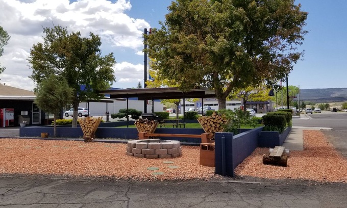 Panguitch Hotel | Adobe Sands Motel