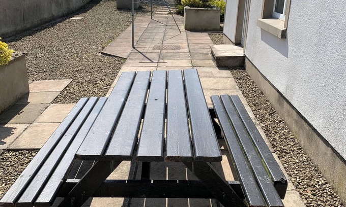 Portaferry Apartment | Adorable 1 bedroom holiday home. Cosy rural retreat