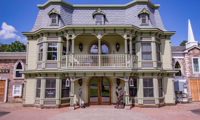 North Conway Hotel | Adventure Suites
