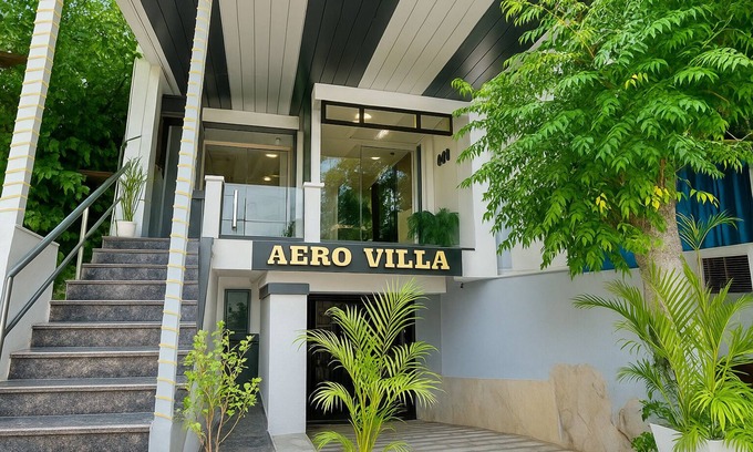 Vasant Kunj Hotel | Aerovilla by JMD Group
